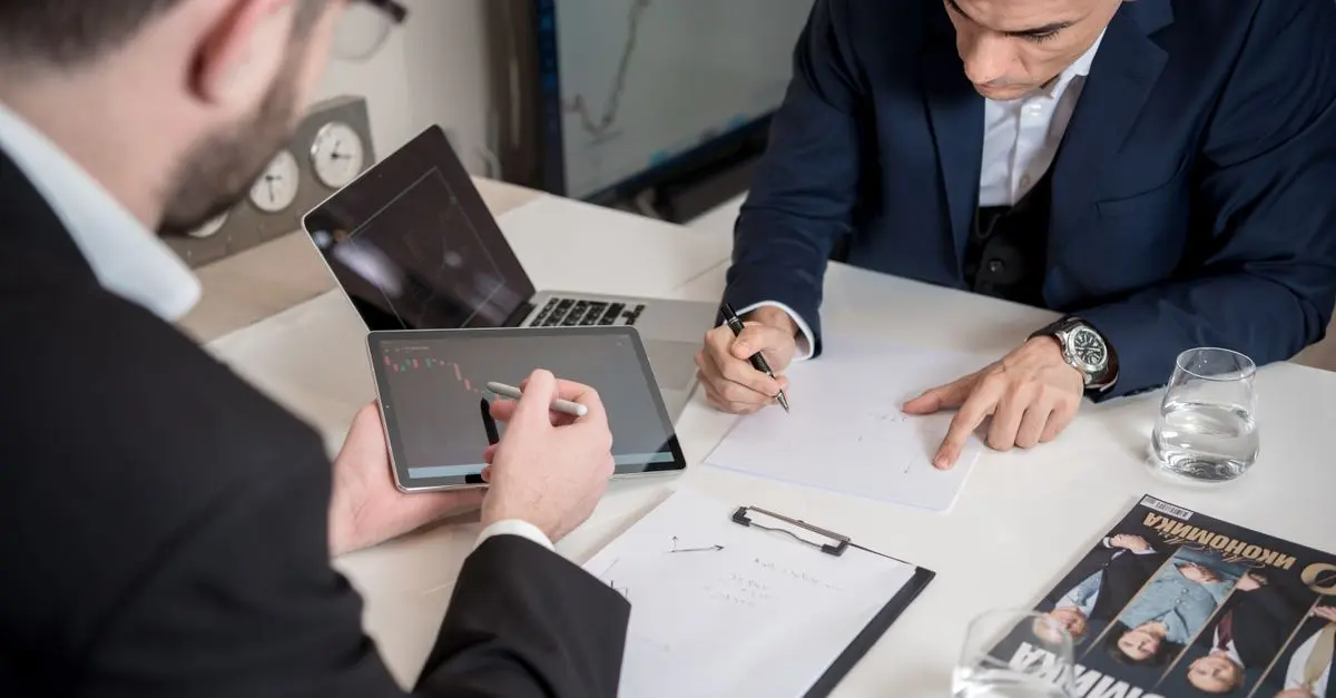 Les questions incontournables à poser à votre expert conseil banque