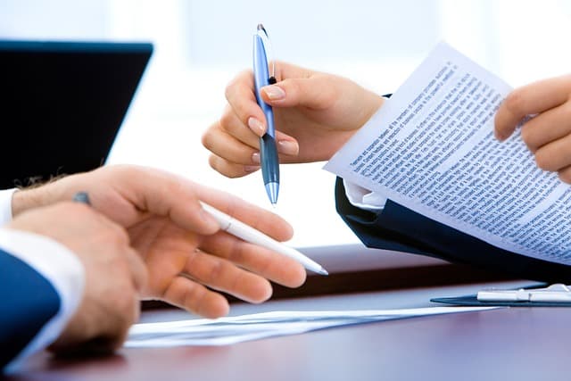 Les meilleures pratiques pour collaborer avec un expert conseil banque