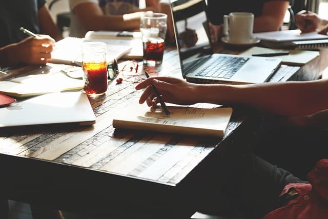 Comment choisir le bon expert conseil banque pour vos besoins