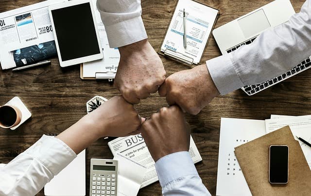 Les meilleures pratiques pour collaborer avec un expert conseil banque